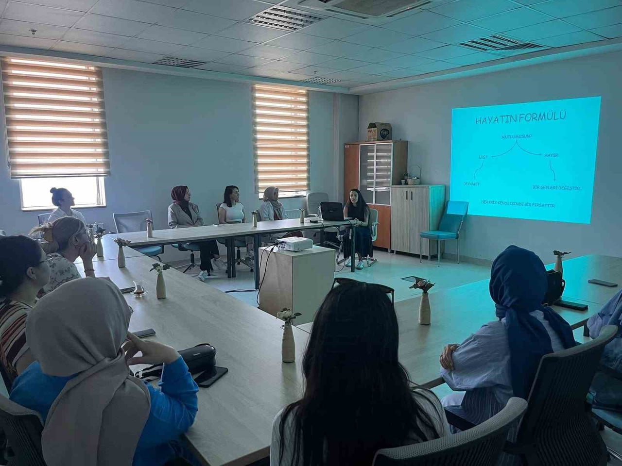 DÜZCE'DE TOPLUM SAĞLIĞINI GÜÇLENDİRMEYE YÖNELİK SÜRDÜRÜLEN SAĞLIKLI HAYAT SAATLERİ ETKİNLİKLERİ...