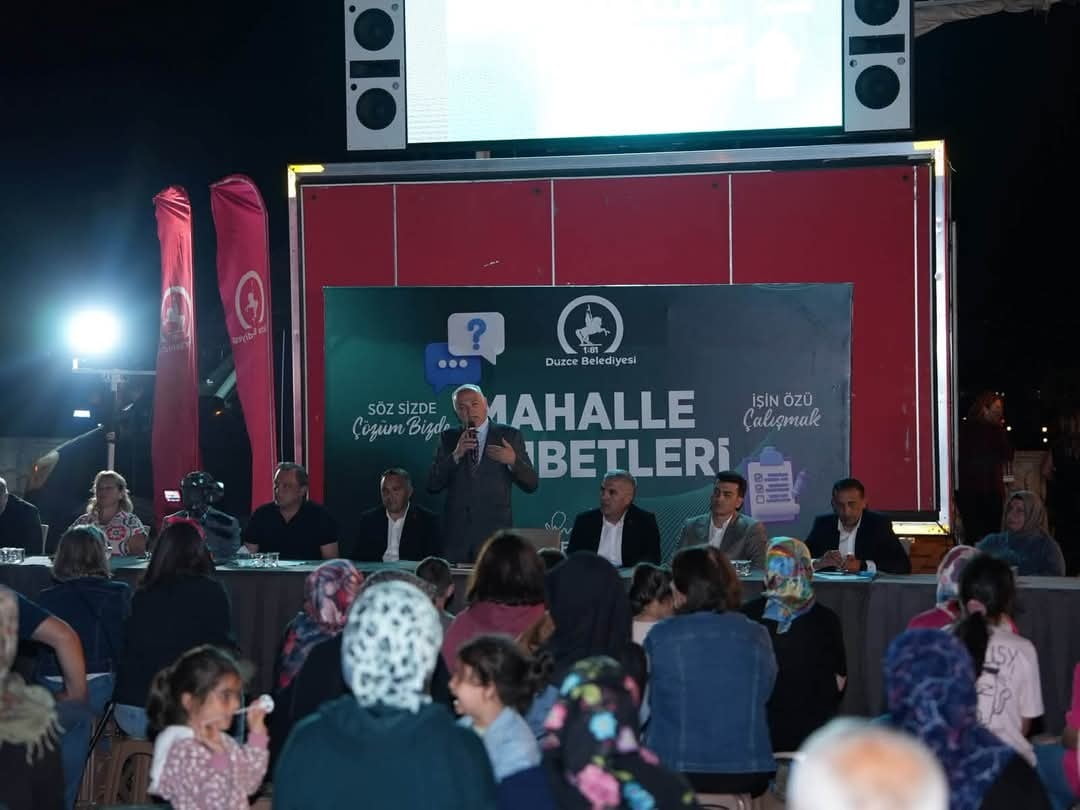 DÜZCE BELEDİYE BAŞKANI DR. FARUK ÖZLÜ ‘MAHALLE SOHBETLERİ’ KAPSAMINDA 11. MAHALLE TOPLANTISINDA...
