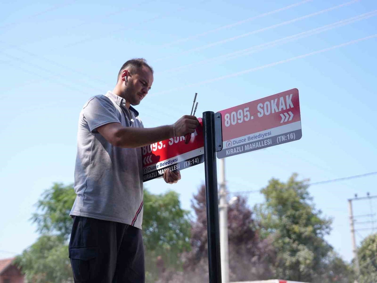 DÜZCE BELEDİYE BAŞKANI DR. FARUK ÖZLÜ’NÜN MAHALLE ZİYARETLERİ KAPSAMINDA VATANDAŞLARDAN GELEN...