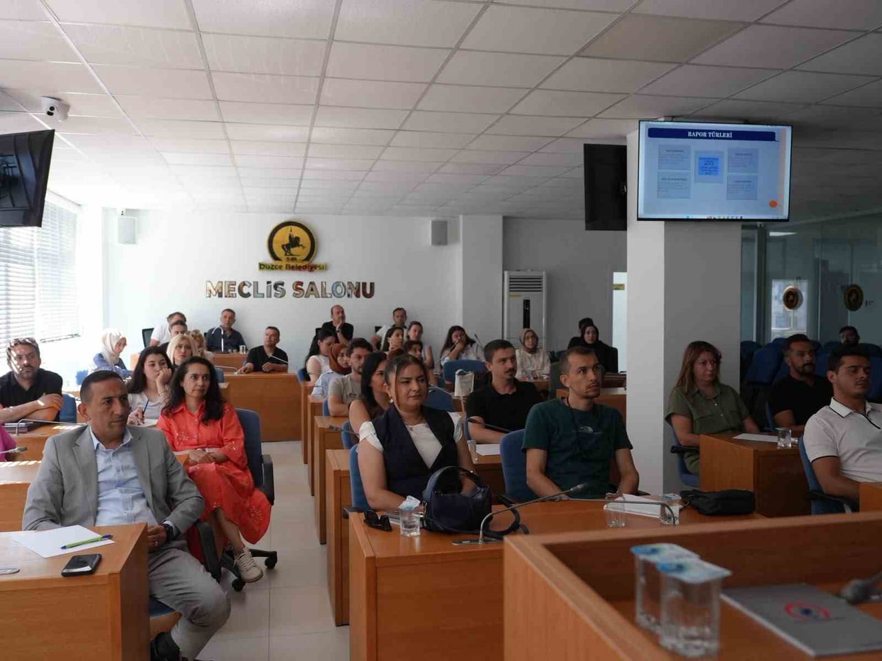 DÜZCE BELEDİYESİ, HESAP VEREBİLİRLİK, ŞEFFAFLIK VE İYİ YÖNETİŞİM İLKELERİNİN KURUMSAL İŞLEYİŞTE...