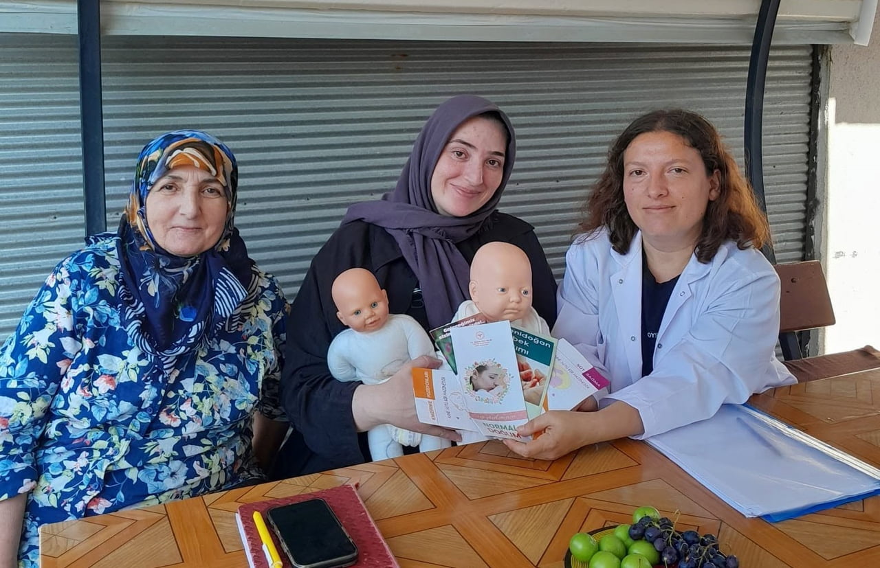 DÜZCE’DE ANNE VE BEBEK SAĞLIĞINI KORUMAYA YÖNELİK ÇALIŞMALAR KAPSAMINDA SAĞLIKLI HAYAT MERKEZİ...