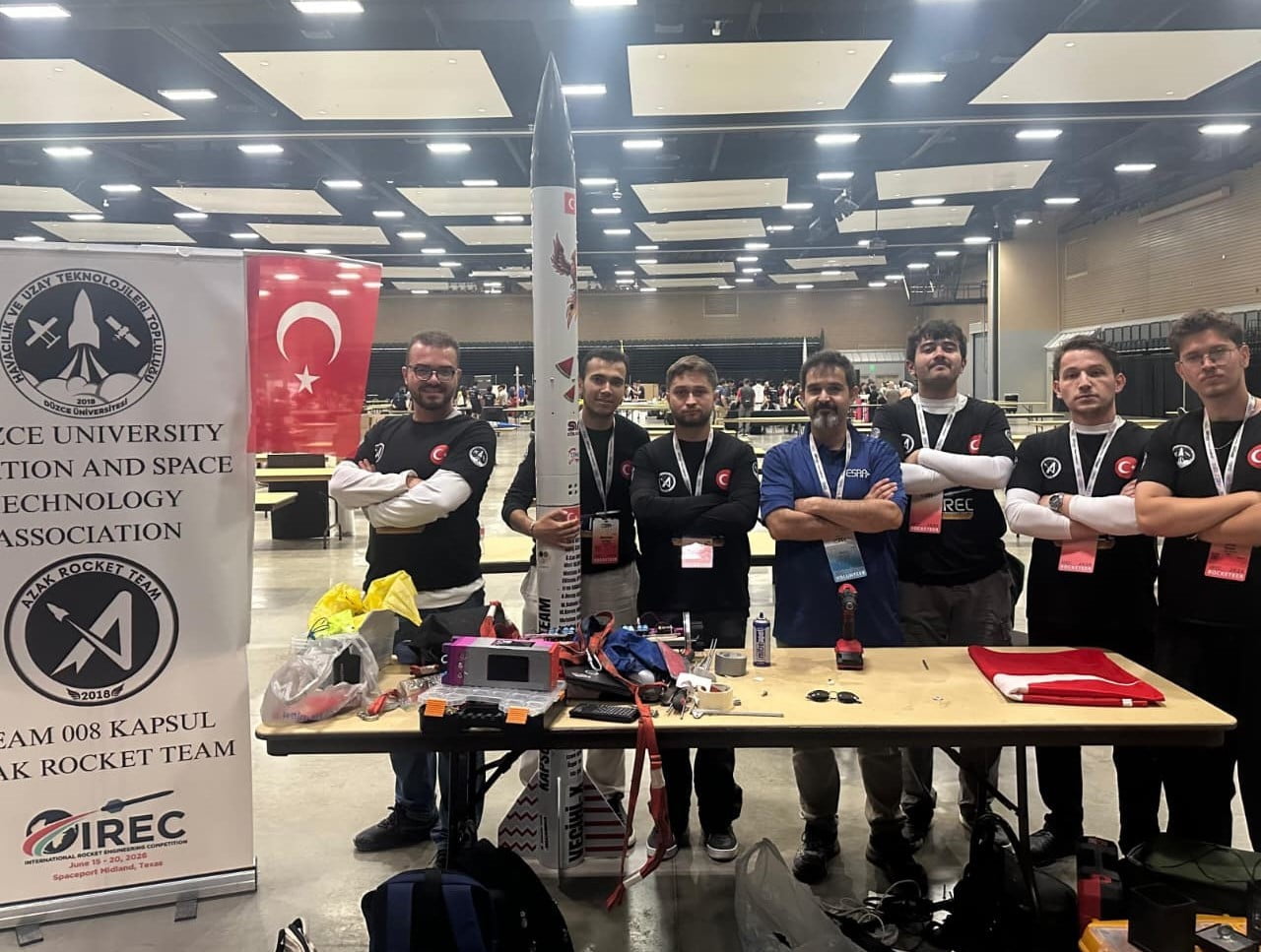 DÜZCE ÜNİVERSİTESİ HAVACILIK VE UZAY TOPLULUĞU BÜNYESİNDE FAALİYET GÖSTEREN KAPSÜL AZAK ROCKET...