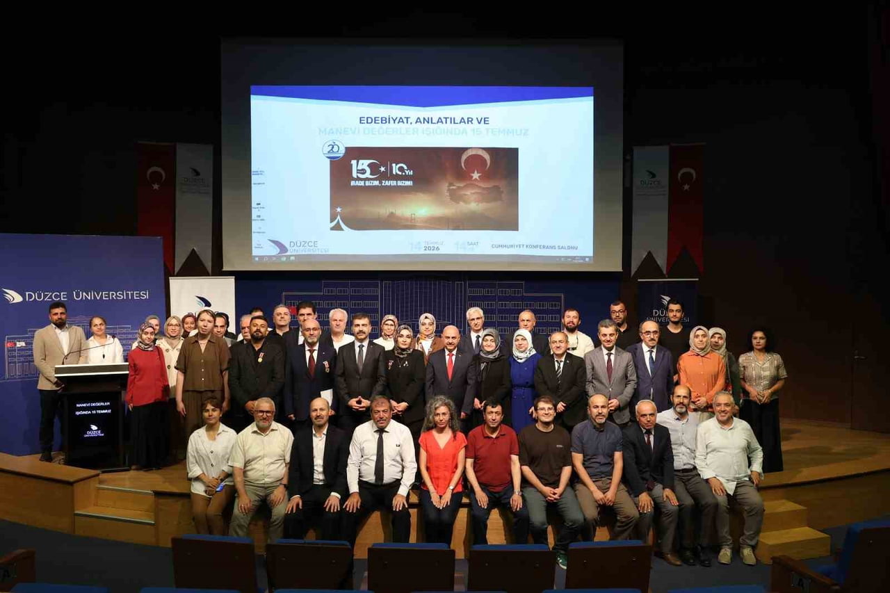 DÜZCE ÜNİVERSİTESİ TARAFINDAN, 15 TEMMUZ DEMOKRASİ VE MİLLİ BİRLİK GÜNÜ KAPSAMINDA DÜZENLENEN...