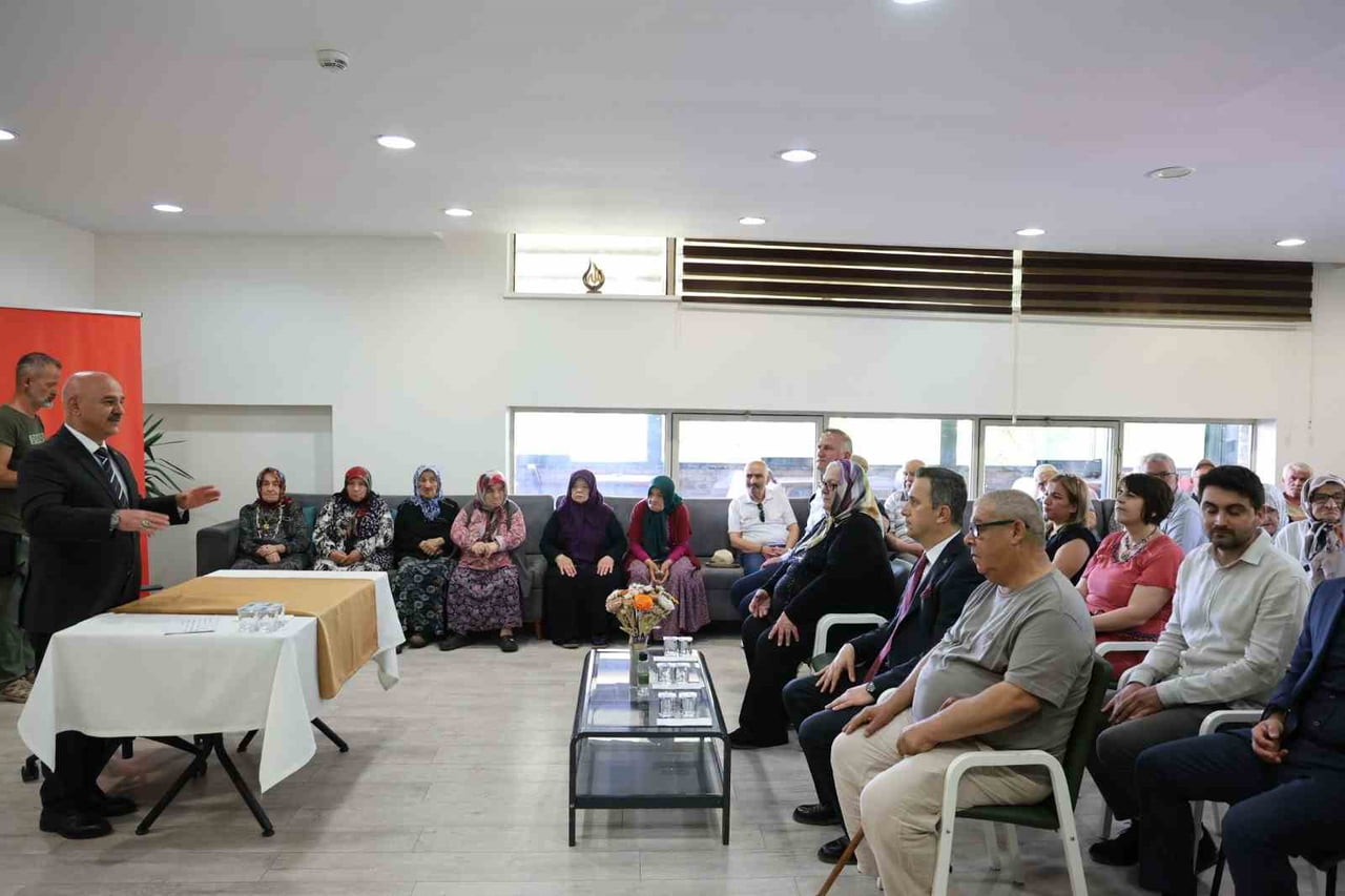 DÜZCE ÜNİVERSİTESİ TOPLUMSAL KATKI KOORDİNATÖRLÜĞÜ TARAFINDAN HUZUR AKADEMİSİ KAPSAMINDA...