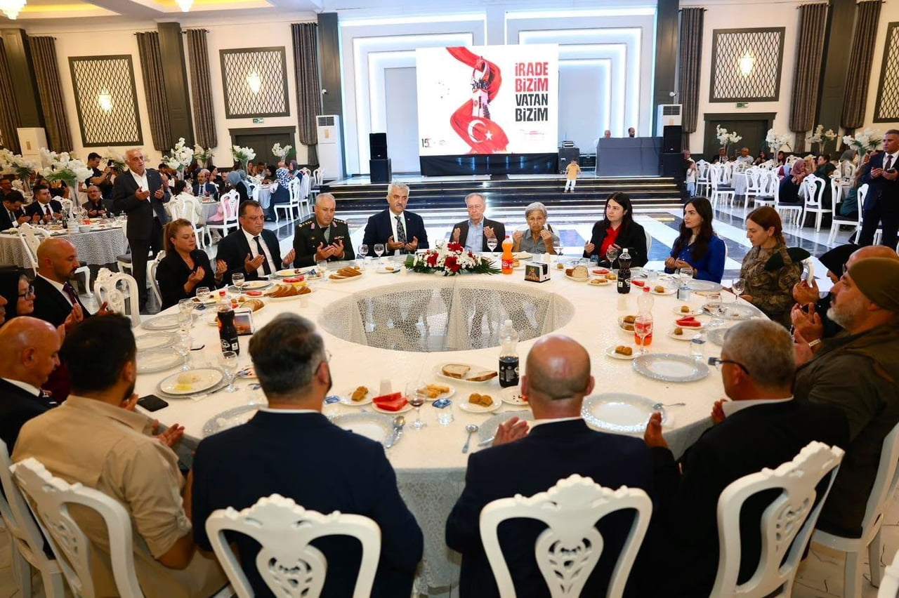 DÜZCE VALİSİ MEHMET MAKAS, 15 TEMMUZ DEMOKRASİ VE MİLLİ BİRLİK GÜNÜ KAPSAMINDA ŞEHİT AİLELERİ...