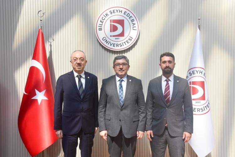 ECZACILIK CAMİASINDAN BŞEÜ REKTÖRÜ KAPLANCIKLI'YA ZİYARET