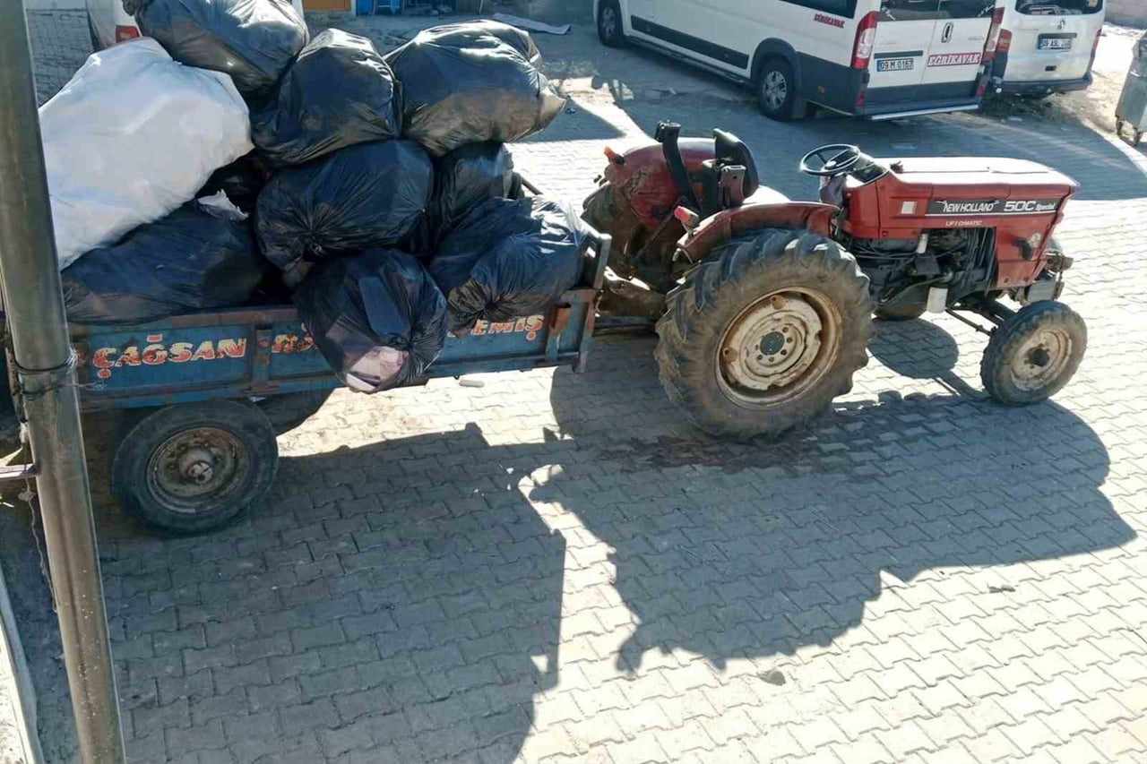 EFELER BELEDİYESİ EKİPLERİ, YAZ AYLARINDA YOĞUN OLARAK KULLANILAN DÜĞÜN SALONLARI VE AÇIK DÜĞÜN...