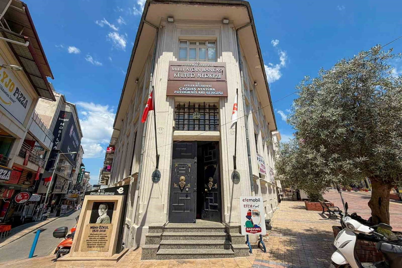 EFELER BELEDİYESİ, UZMAN REHBER ÖĞRETMENLER EŞLİĞİNDE ÜCRETSİZ TERCİH DANIŞMANLIĞI HİZMETİ...