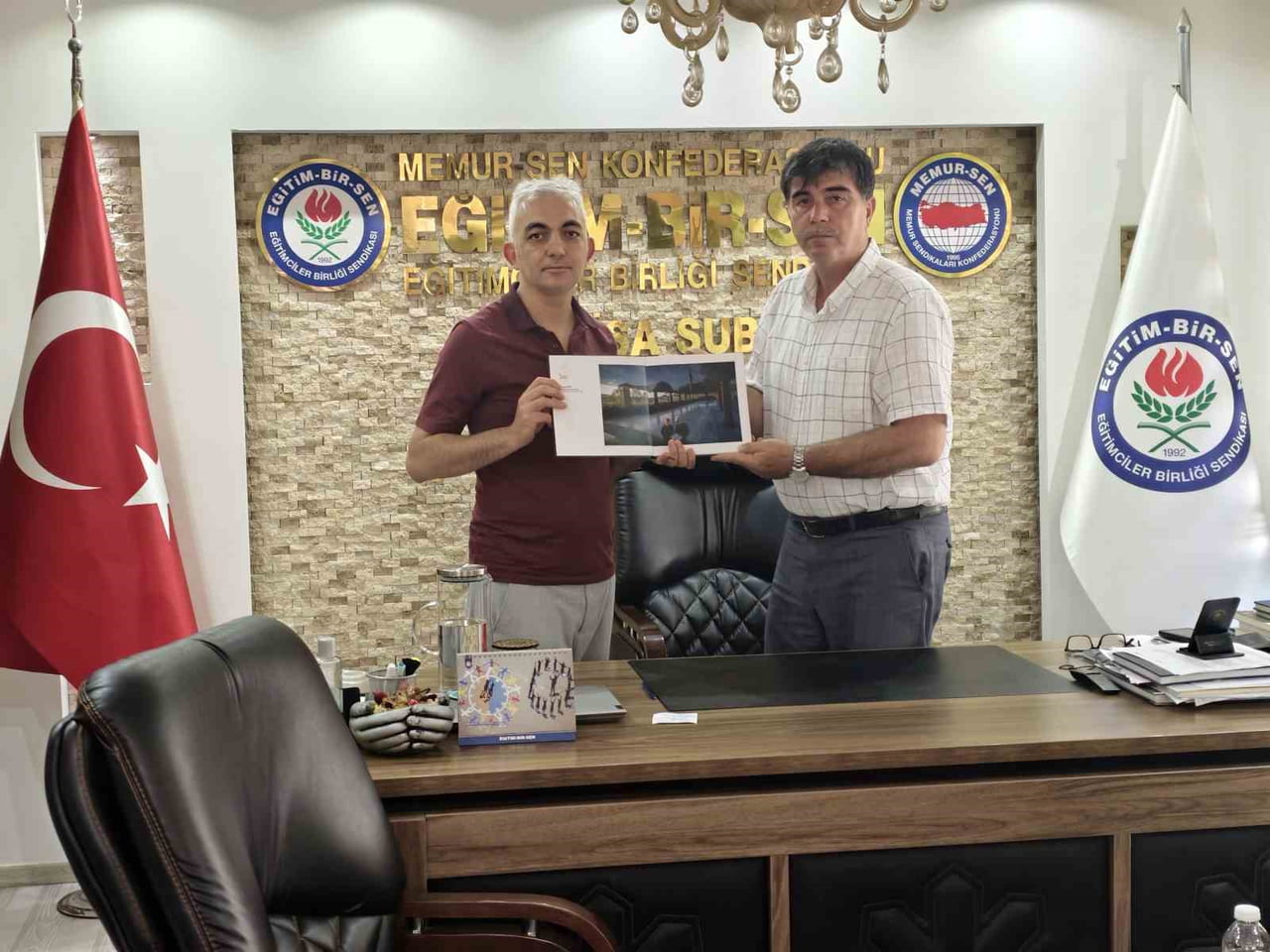 EĞİTİM BİR-SEN'İN TÜRKİYE GENELİNDE DÜZENLEDİĞİ 8. "EĞİTİMDEN BİR KARE" FOTOĞRAF YARIŞMASI'NDA...