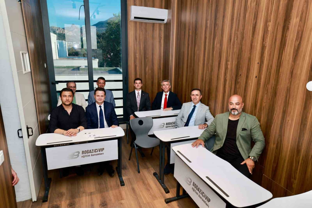 EĞİTİM YATIRIMLARINA BİR HALKA DAHA EKLENDİ, YALIKAVAK’TA YENİ ŞUBE AÇILDI