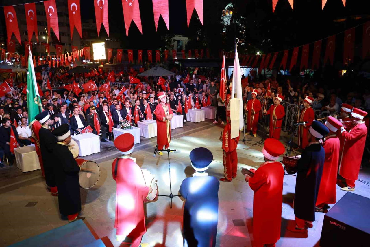 ELAZIĞ'DA 15 TEMMUZ DEMOKRASİ VE MİLLİ BİRLİK GÜNÜ KAPSAMINDA GENİŞ KATILIMLI BİR ANMA PROGRAMI...