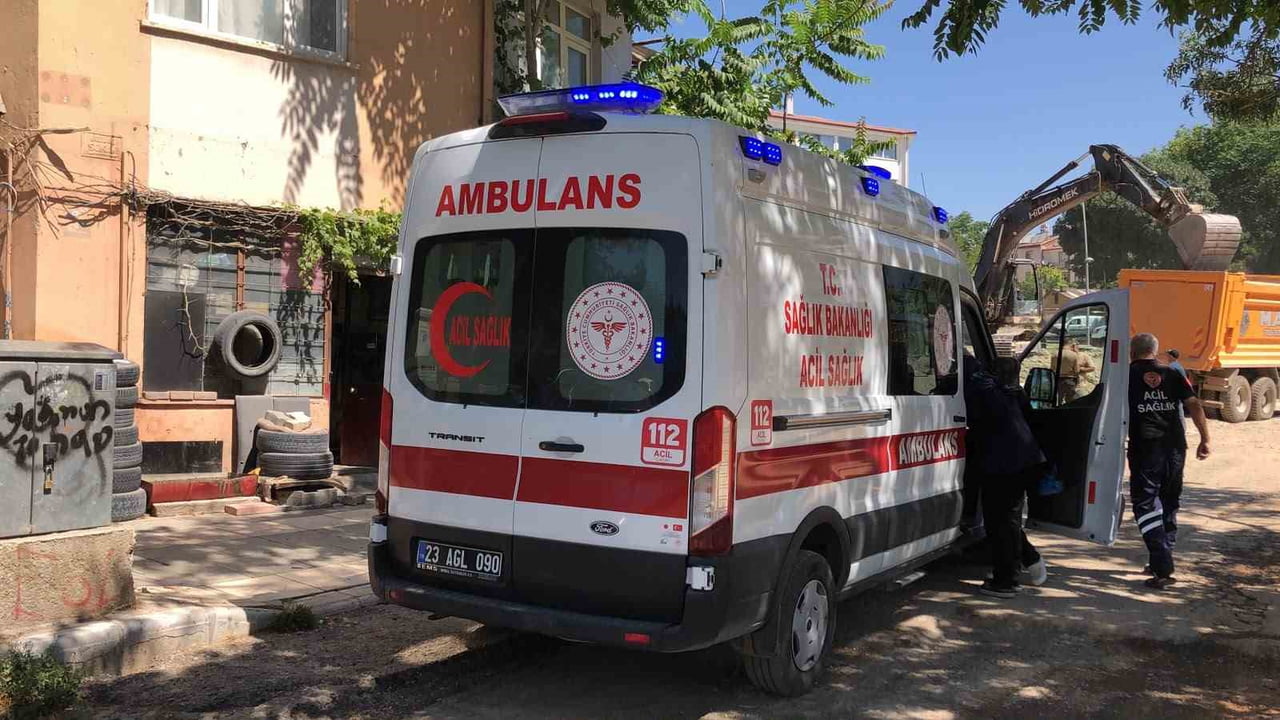 ELAZIĞ’DA 72 YAŞINDAKİ YAŞLI ADAM, LASTİKÇİDE ÖLÜ BULUNDU