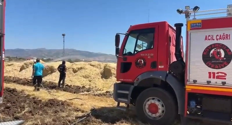 ELAZIĞ’DA ÇIKAN YANGIN İTFAİYE EKİPLERİNİN MÜDAHALESİYLE KONTROL ALTINA ALINDI