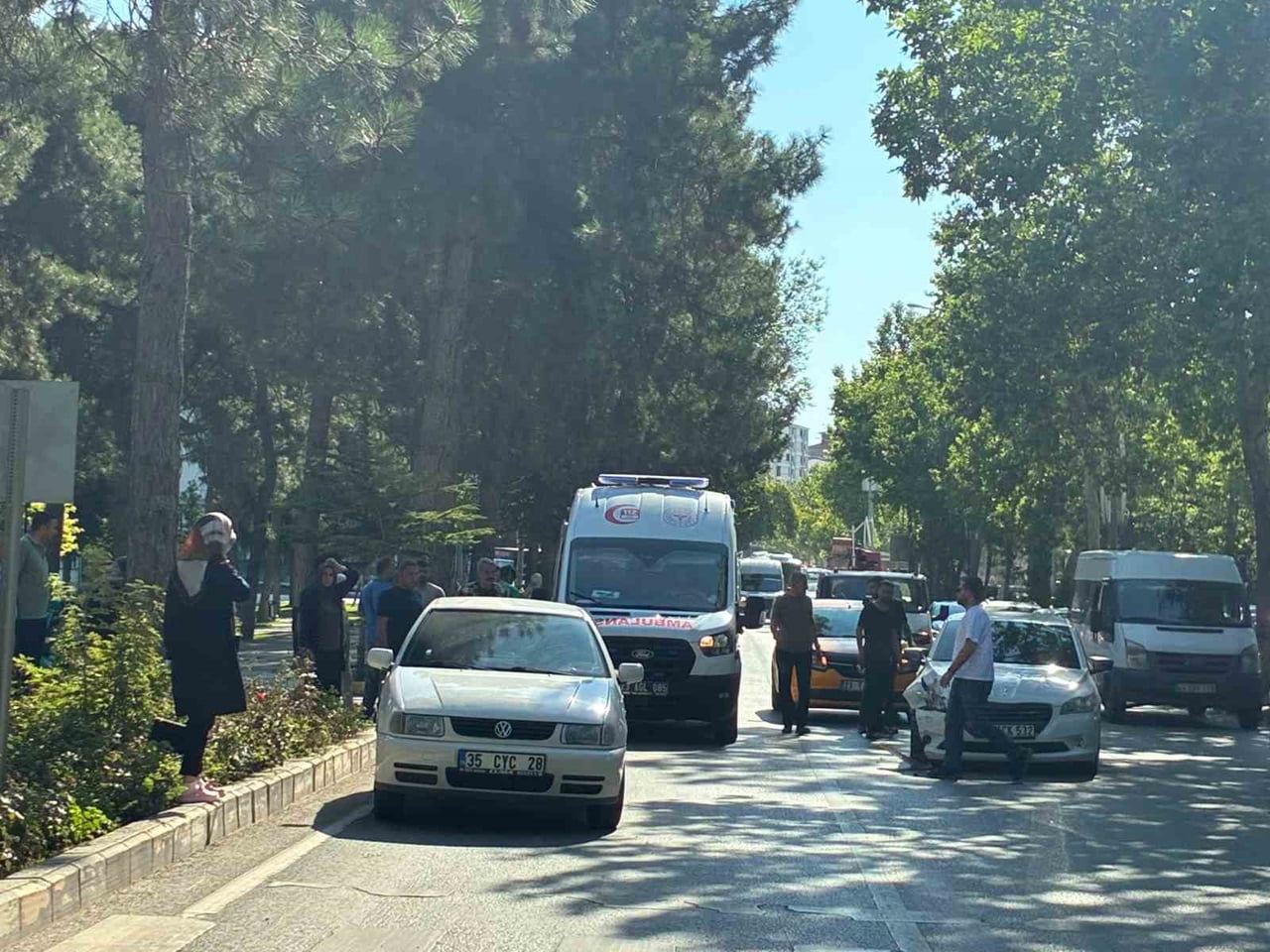 ELAZIĞ’DA İKİ OTOMOBİLİN ÇARPIŞMASI SONUCU MEYDANA GELEN TRAFİK KAZASINDA 2 KİŞİ...
