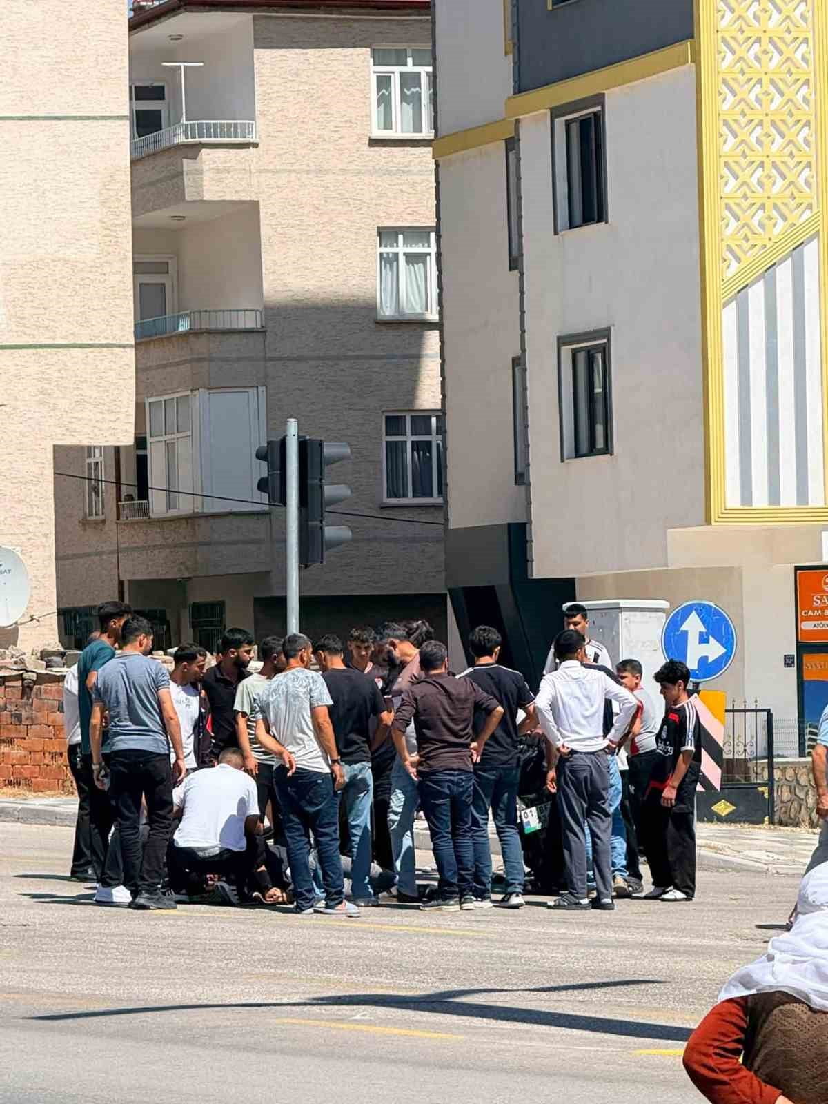 ELAZIĞ’DA MEYDANA GELEN MOTOSİKLET KAZASINDA 1 KİŞİ YARALANDI