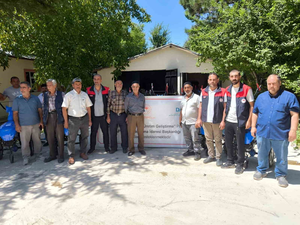 ELAZIĞ’DA TARIMSAL ÜRETİM GELİŞTİRME PROJESİ KAPSAMINDA ÇİFTÇİLERE YÜZDE 70 HİBEYLE 40 ADET ÇAPA...