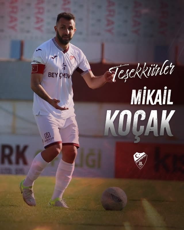 ELAZIĞSPOR 12 FUTBOLCUYA VEDA ETTİ