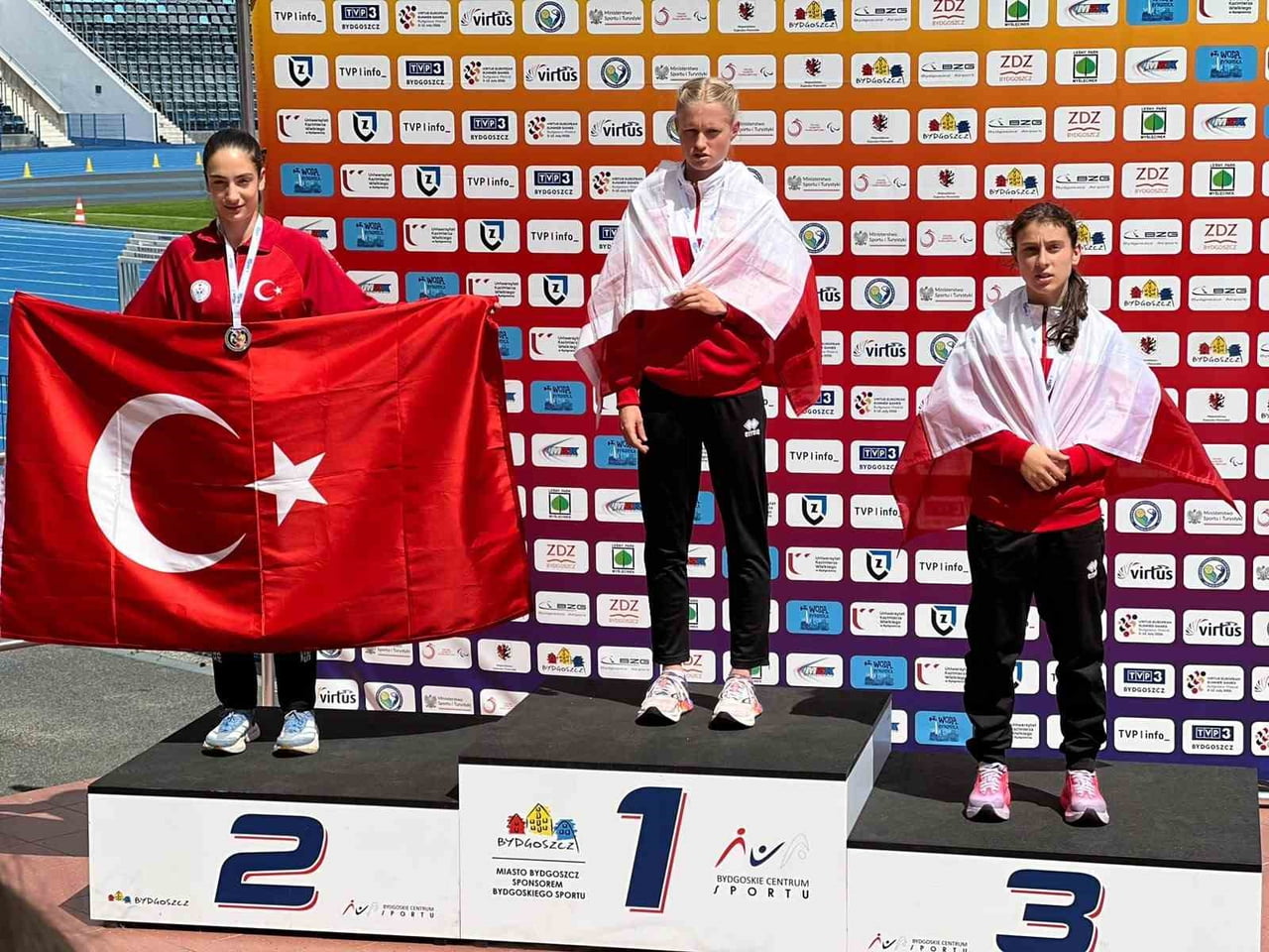 ELİF BAYAR