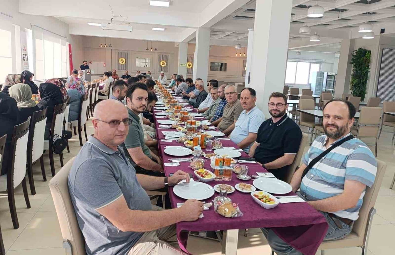 EMET MÜFTÜSÜ İSMAİL ÇINAR'A DUYGUSAL VEDA