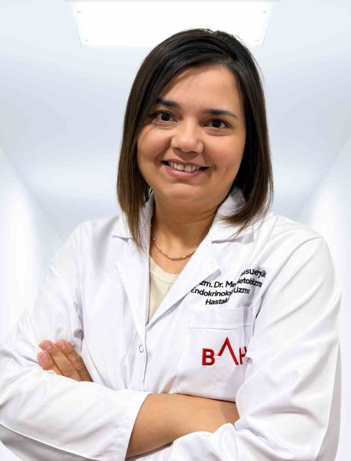 ENDOKRİNOLOJİ UZMANI DR. MELEK AKSU GEYİK