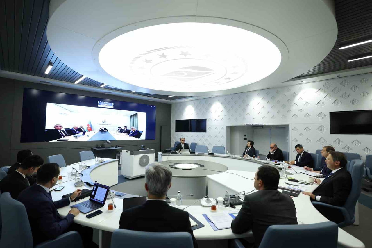 ENERJİ VE TABİİ KAYNAKLAR BAKANI ALPARSLAN BAYRAKTAR, PARVİZ ŞAHBAZOV İLE GERÇEKLEŞTİRDİĞİ...
