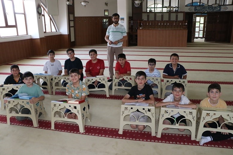 ERZİNCAN'DA YAZ KUR'AN KURSLARI BAŞLADI, CAMİLER ÇOCUK SESLERİYLE ŞENLENDİ