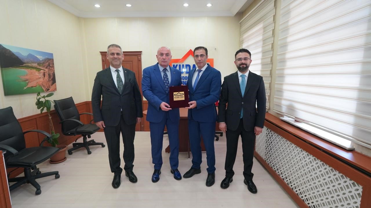 ERZURUM'DA ATIL DURUMDAKİ KOYUN YÜNÜNÜ YÜKSEK KATMA DEĞERLİ FARMASÖTİK VE KOZMETİK HAM MADDELERE...