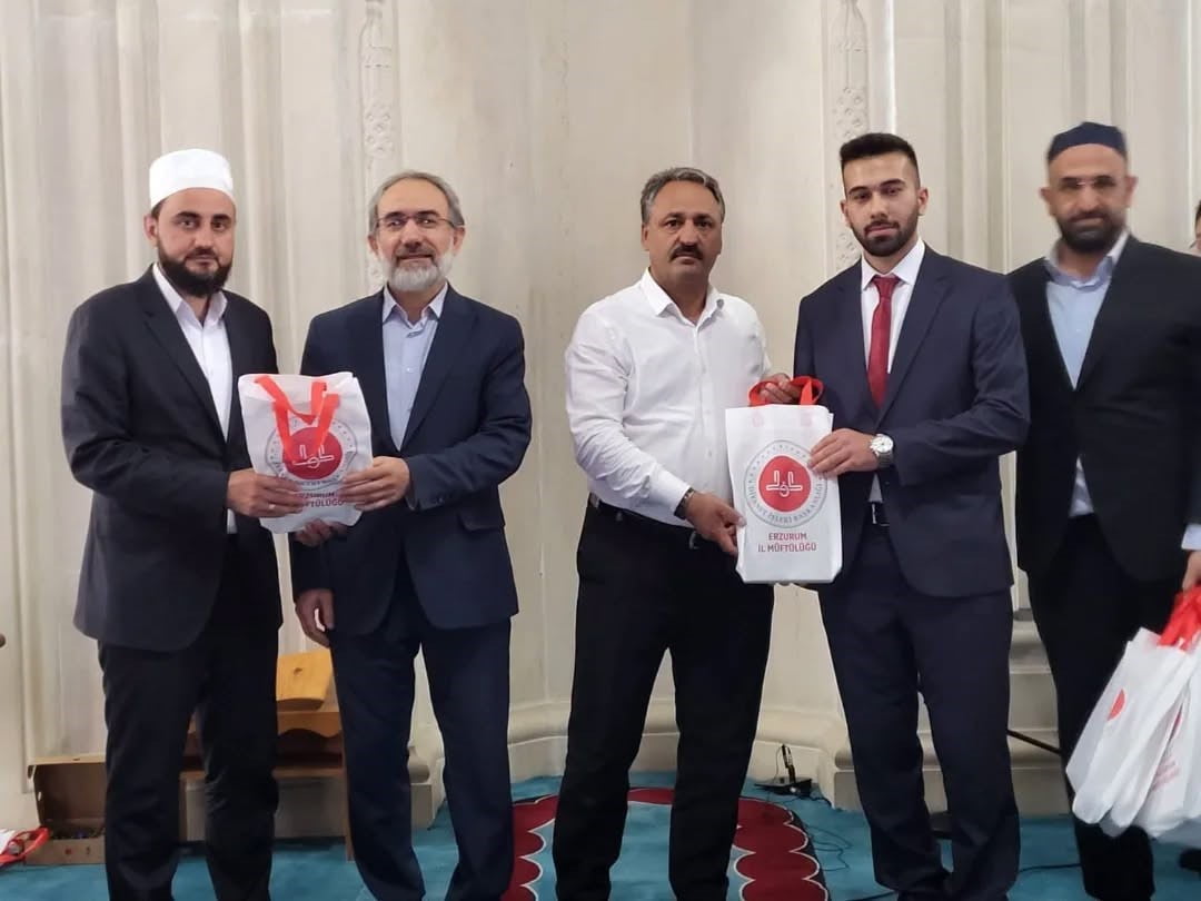 ERZURUM'DA DİN GÖREVLİLERİ HUTBE YARIŞMASINDA BULUŞTU