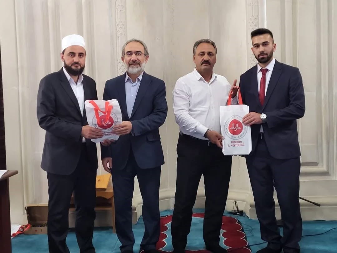 ERZURUM'DA DİN GÖREVLİLERİ HUTBE YARIŞMASINDA BULUŞTU