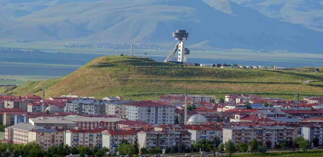 ERZURUM'DA HAZİRAN AYI KONUT SATIŞLARI GEÇEN YILA GÖRE YÜZDE 26,8 ARTTI
