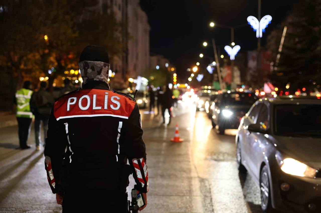 ERZURUM'DA HAZİRAN AYINDA 28 KİLO NARKOTİK MADDE ELE GEÇİRİLDİ