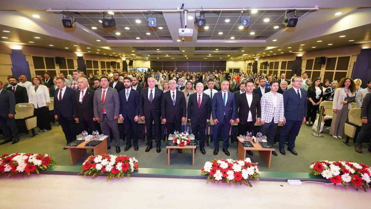 ERZURUM'DA İŞ DÜNYASININ DİJİTAL DÖNÜŞÜMÜNE KATKI SAĞLAMAK AMACIYLA ERZURUM TİCARET VE SANAYİ...