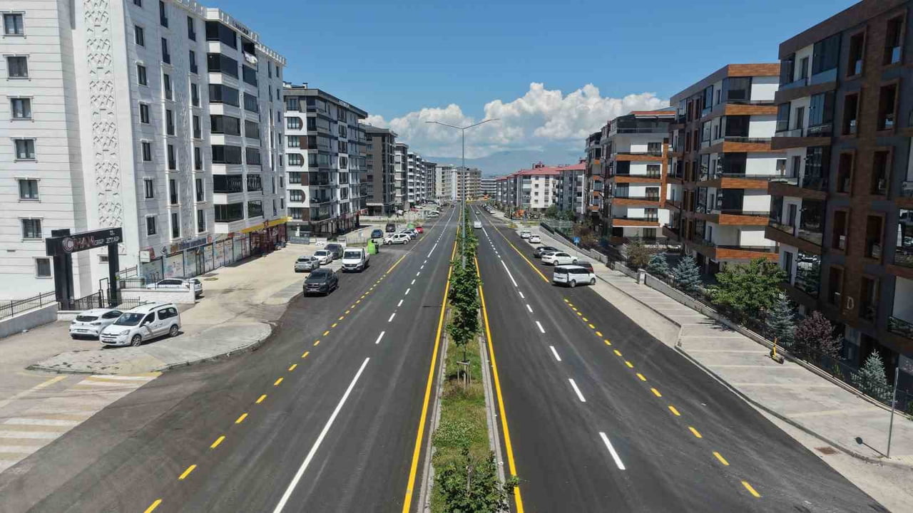 ERZURUM BÜYÜKŞEHİR BELEDİYESİ, ULAŞIM ALTYAPISINDA DEVRİM NİTELİĞİNDE BİR PROJEYE İMZA ATARAK...