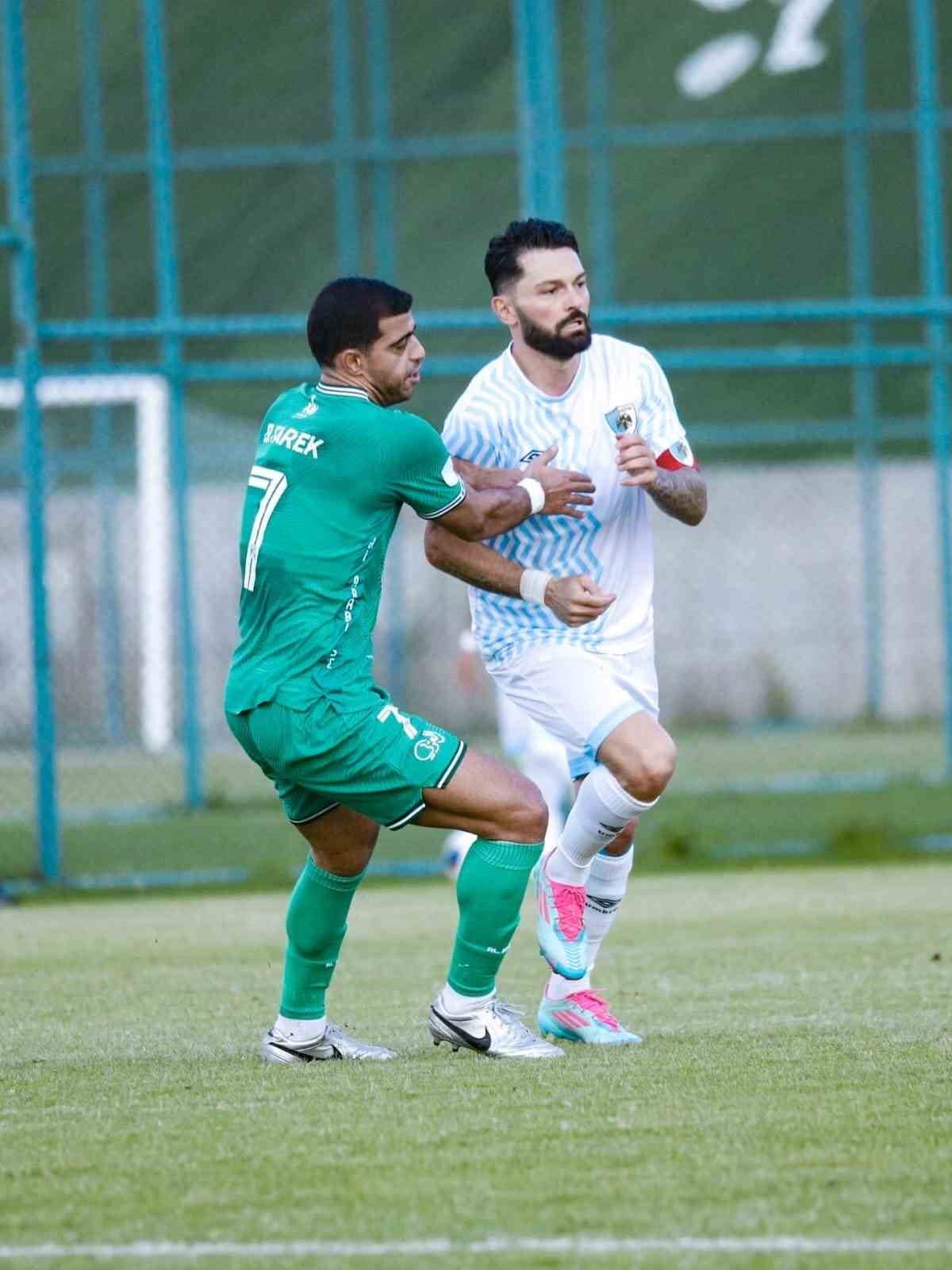 ERZURUMSPOR FK, HAZIRLIK MAÇINDA KUVEYT PREMİER LİG EKİPLERİNDEN AL ARABİ SC'Yİ 3-1 MAĞLUP...