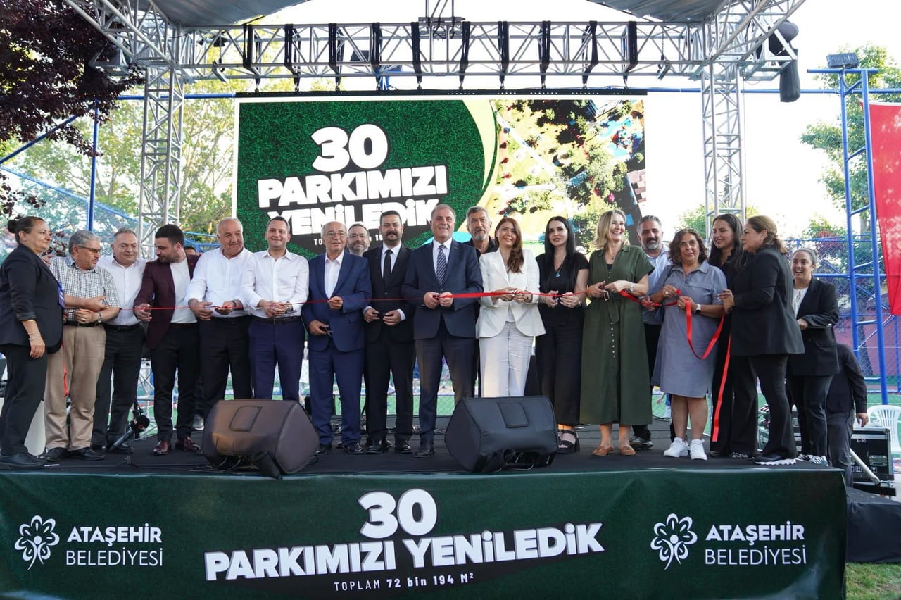 ESATPAŞA PARKI'NDA TÖREN DÜZENLENDİ