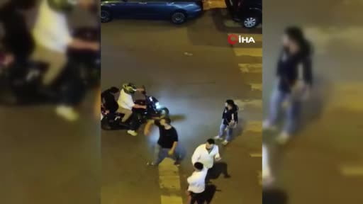 Esenyurt'ta çıkan kavgada kılıçlar çekildi: Ortalığın savaş alanına döndüğü kavga...