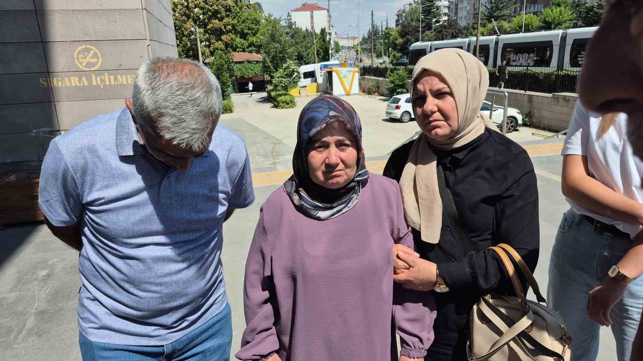 ESKİŞEHİR'DE GEÇTİĞİMİZ YIL ARAÇLA ÇARPTIĞI AHMET ÇALIK'I DEMİR ÇUBUK İLE DARP EDEREK ÖLÜMÜNE...