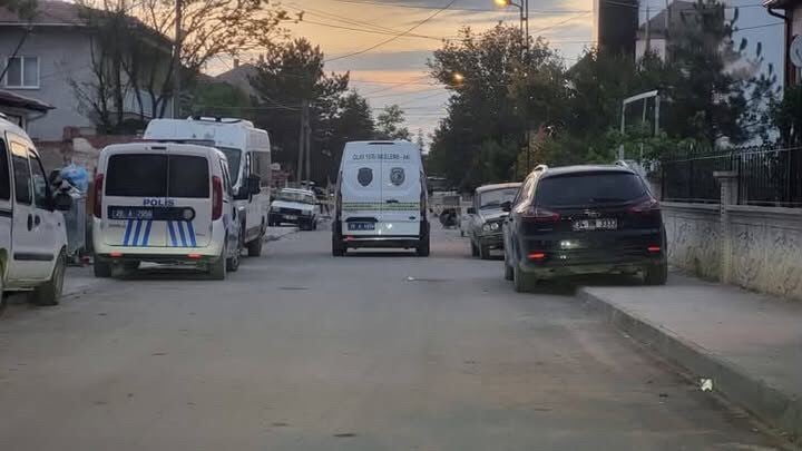 ESKİŞEHİR’İN ÇİFTELER İLÇESİNDE İKİ KOMŞU ARASINDA ÇIKAN HURDACI ARACI PARK ETME TARTIŞMASI...