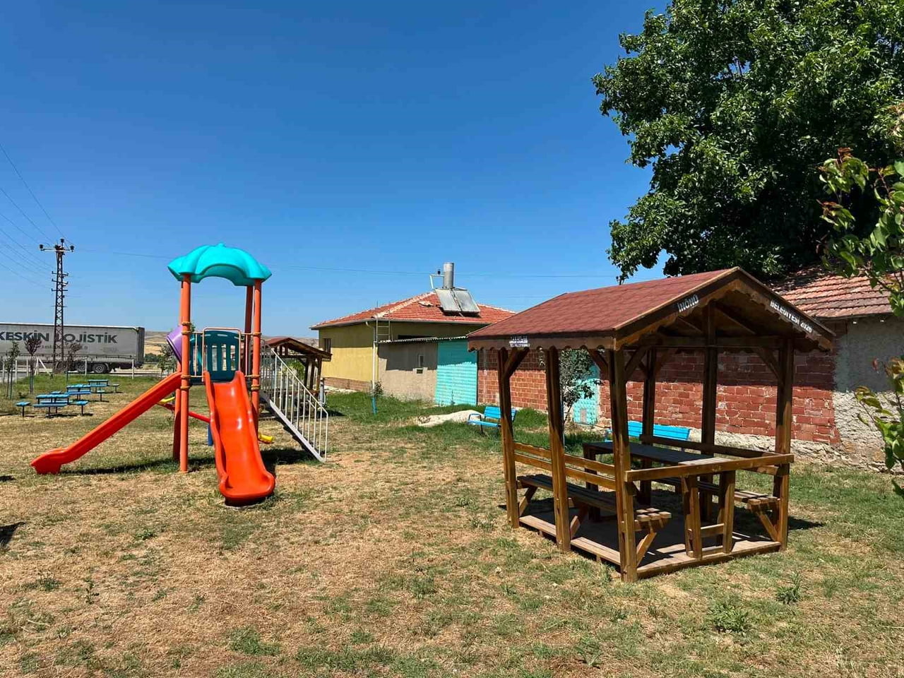 ESKİŞEHİR’İN İNÖNÜ BELEDİYESİ, İLÇE SAKİNLERİNİN TALEPLERİ DOĞRULTUSUNDA PARK VE ORTAK KULLANIM...