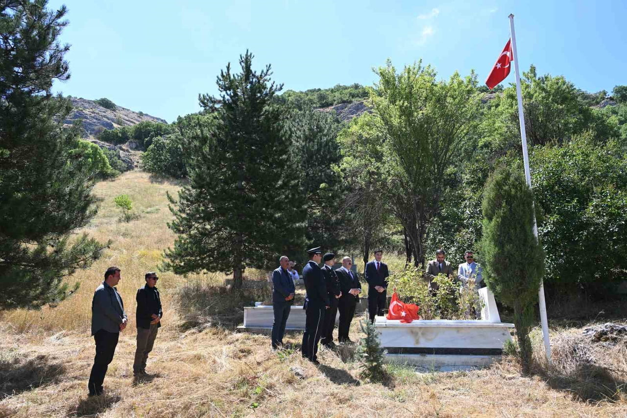 ESKİŞEHİR İNÖNÜ BELEDİYESİ, 15 TEMMUZ DEMOKRASİ VE MİLLİ BİRLİK GÜNÜ KAPSAMINDA İLÇE MERKEZİ İLE...