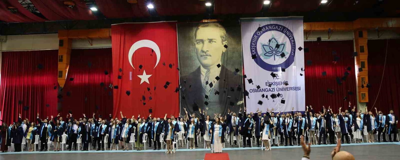 ESKİŞEHİR OSMANGAZİ ÜNİVERSİTESİ (ESOGÜ) DİŞ HEKİMLİĞİ FAKÜLTESİ 2026 YILI MEZUNLARINI ESOGÜ...