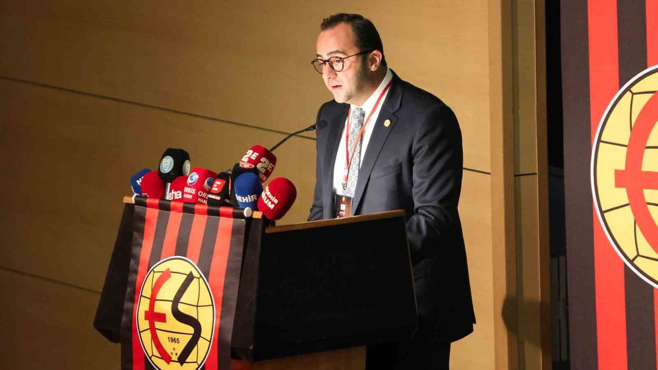 ESKİŞEHİRSPOR KULÜBÜ OLAĞAN MALİ GENEL KURULU'NDA 2026-2027 DÖNEMİ TAHMİNİ GELİR-GİDER BÜTÇESİ...