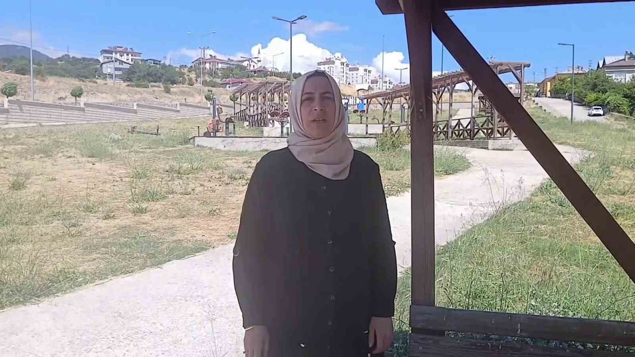 ESMANUR HACIOSMANOĞLU’NUN ANNESİ İLKNUR HACIOSMANOĞLU, ARAMA ÇALIŞMALARININ YENİDEN BAŞLATILMASINI...