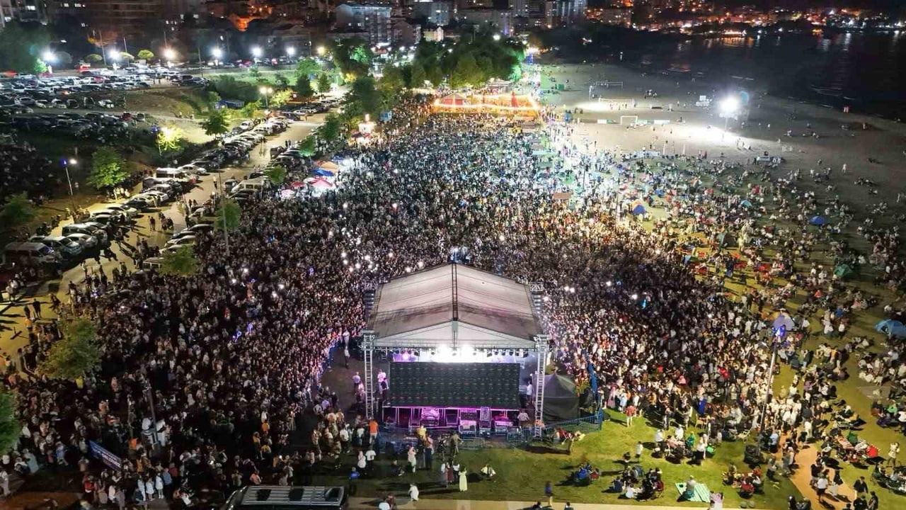 FATSA'DA 13. ÇINAR FESTİVALİ COŞKUYLA TAMAMLANDI