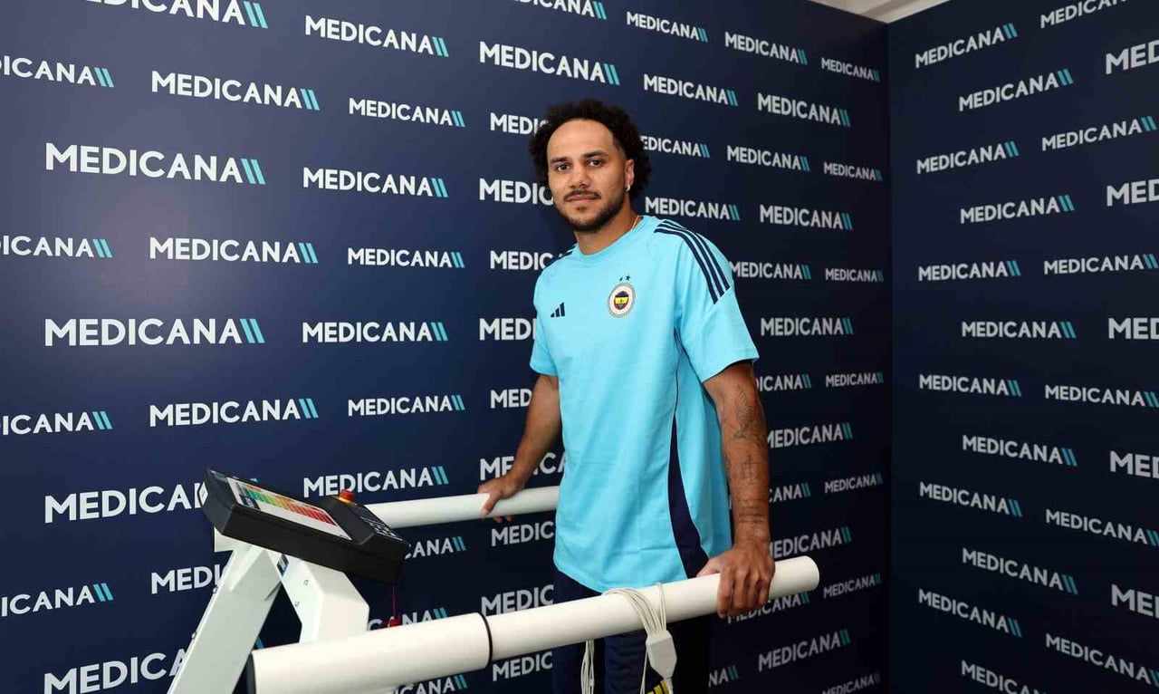 FENERBAHÇE ERKEK BASKETBOL TAKIMI’NIN YENİ TRANSFERİ MİLLİ BASKETBOLCU SHANE LARKİN SAĞLIK...