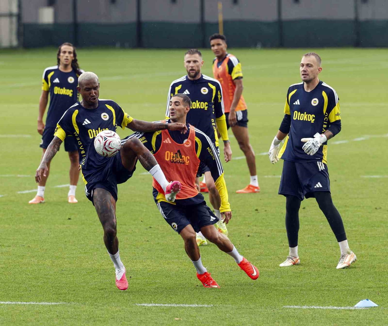 FENERBAHÇE, POLONYA TEMSİLCİSİ GORNİK ZABRZE İLE DEPLASMANDA OYNAYACAĞI UEFA ŞAMPİYONLAR LİGİ 2....