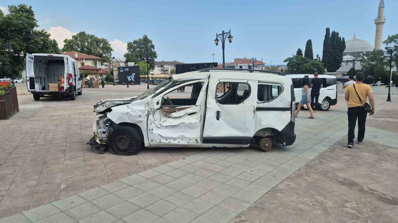 FETULLAHÇI TERÖR ÖRGÜTÜ'NÜN (FETÖ) 15 TEMMUZ 2016'DAKİ HAİN DARBE GİRİŞİMİNDE ANKARA KIZILAY'DA...