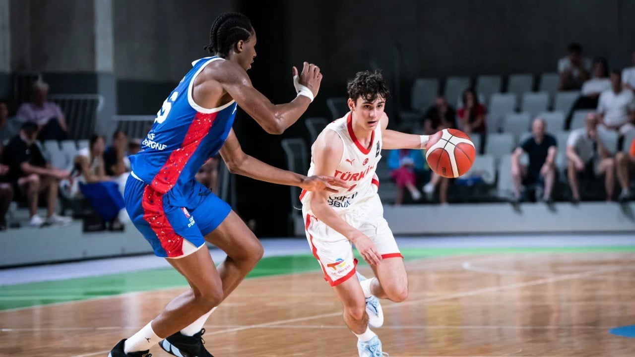 FIBA 17 YAŞ ALTI BASKETBOL DÜNYA KUPASI’NDA GÖSTERDİĞİ PERFORMANSIN ARDINDAN KISA BİR SÜRE...