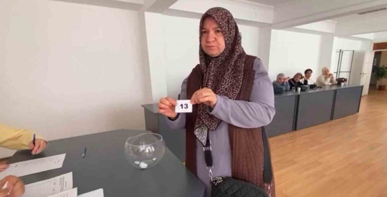 FİNALİSTLER, GEDİZ BELEDİYESİ MECLİS SALONU'NDA DÜZENLENEN KURA ÇEKİMİ SONUCUNDA RESMİ OLARAK...