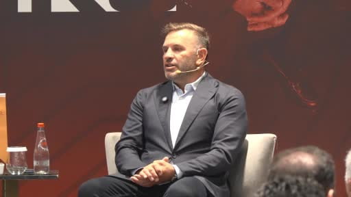 Galatasaray Teknik Direktörü Okan Buruk, Arjantinli futbolcu Mauro Icardi'nin sarı-kırmızılılar...